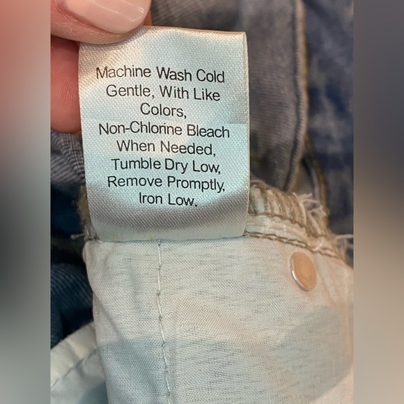 Shein Women’s Wide Leg Two-Toned Design Jeans Size M - Picture 5 of 6